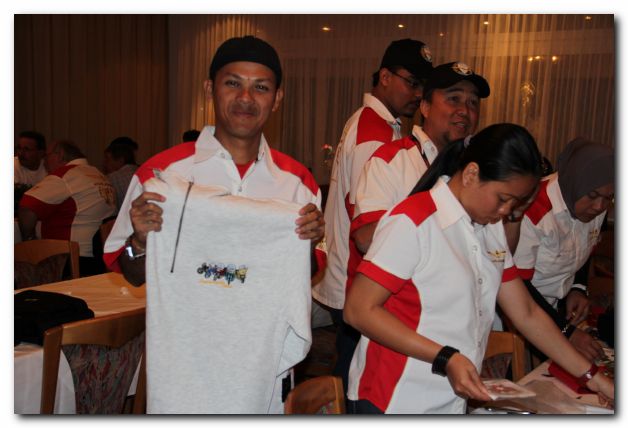 BESUCH AUS MALAYSIA VOM 8. JUNI 2012 - INNERSCHWEIZER STAMM