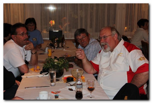 BESUCH AUS MALAYSIA VOM 8. JUNI 2012 - INNERSCHWEIZER STAMM