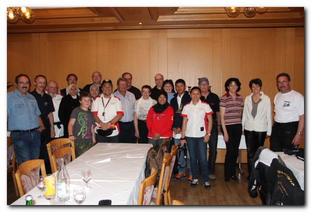 BESUCH AUS MALAYSIA VOM 8. JUNI 2012 - INNERSCHWEIZER STAMM