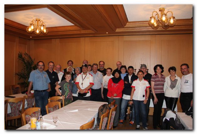 BESUCH AUS MALAYSIA VOM 8. JUNI 2012 - INNERSCHWEIZER STAMM